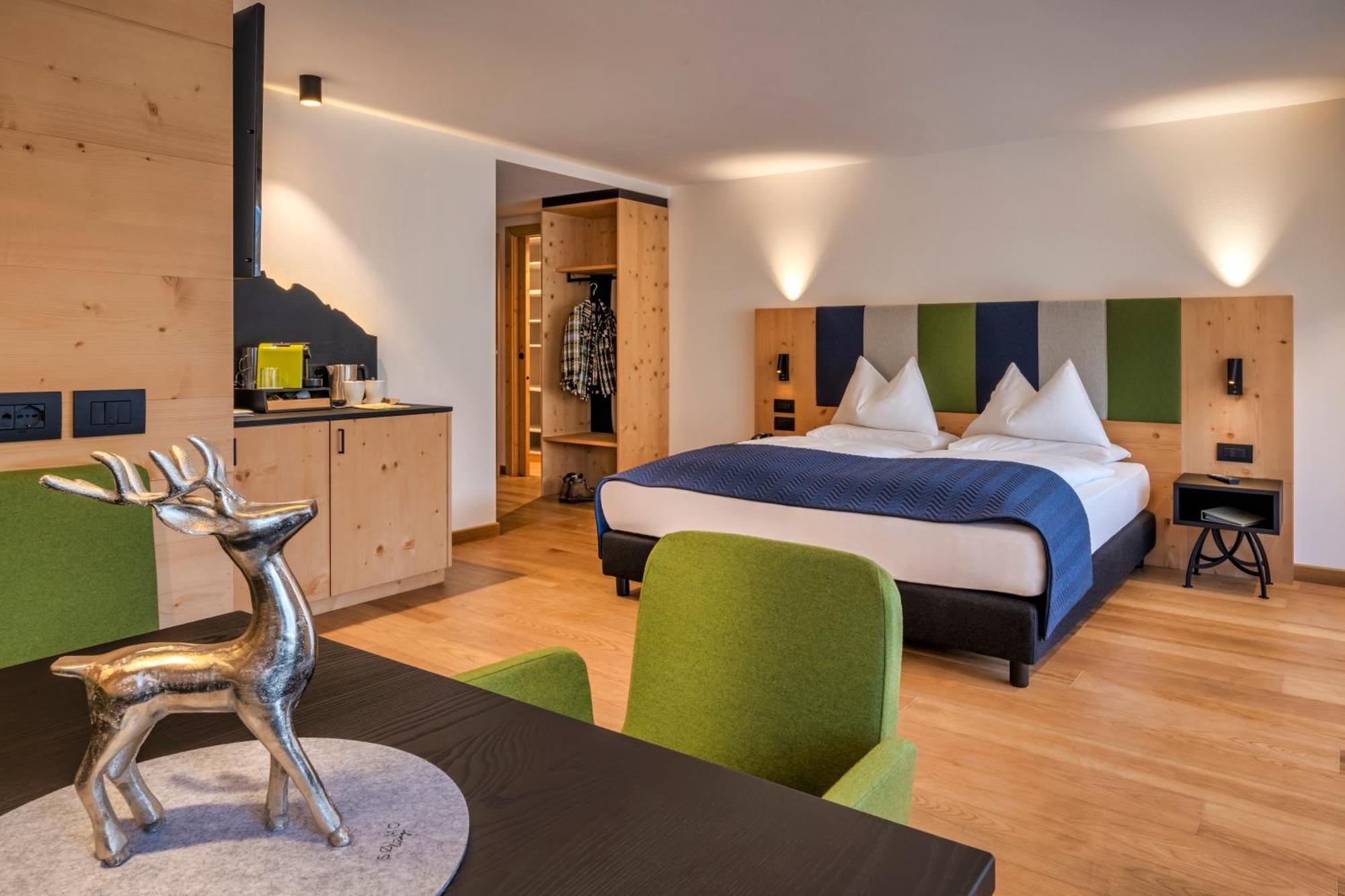 Posta Zirm Hotel กอร์วารา อิน บาเดีย ภายนอก รูปภาพ